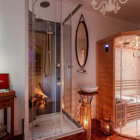 Lorena, A Vintage With Indoor Pool
