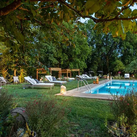 Lorena, A Vintage With Indoor Pool * Capannori