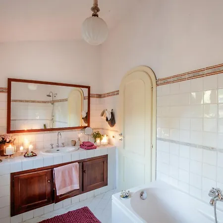 Villa Lorena, A Vintage With Indoor Pool Capannori