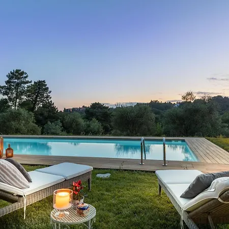 ヴィラ Lorena, A Vintage With Indoor Pool カパンノリ