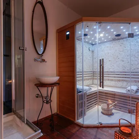 Lorena, A Vintage With Indoor Pool *