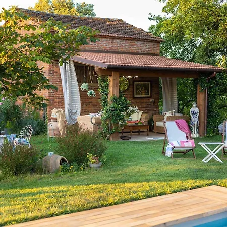 ヴィラ Lorena, A Vintage With Indoor Pool