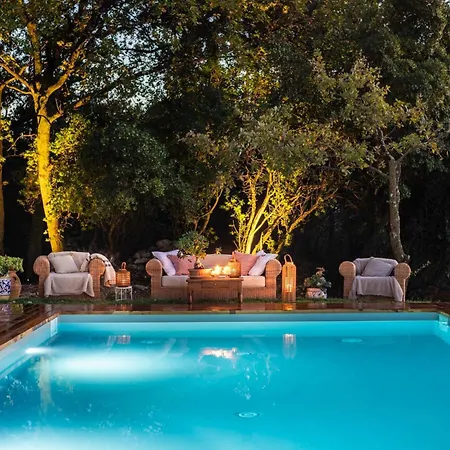 Lorena, A Vintage With Indoor Pool カパンノリ