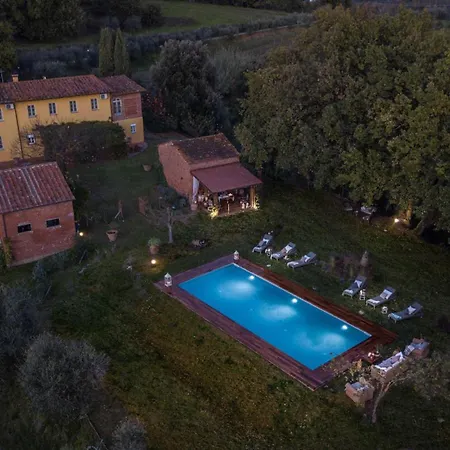 Lorena, A Vintage With Indoor Pool * Capannori