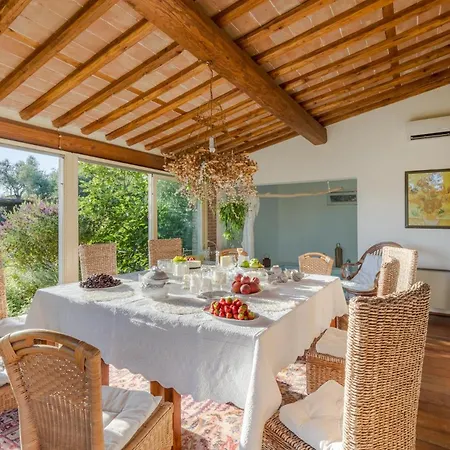 Lorena, A Vintage With Indoor Pool * Capannori